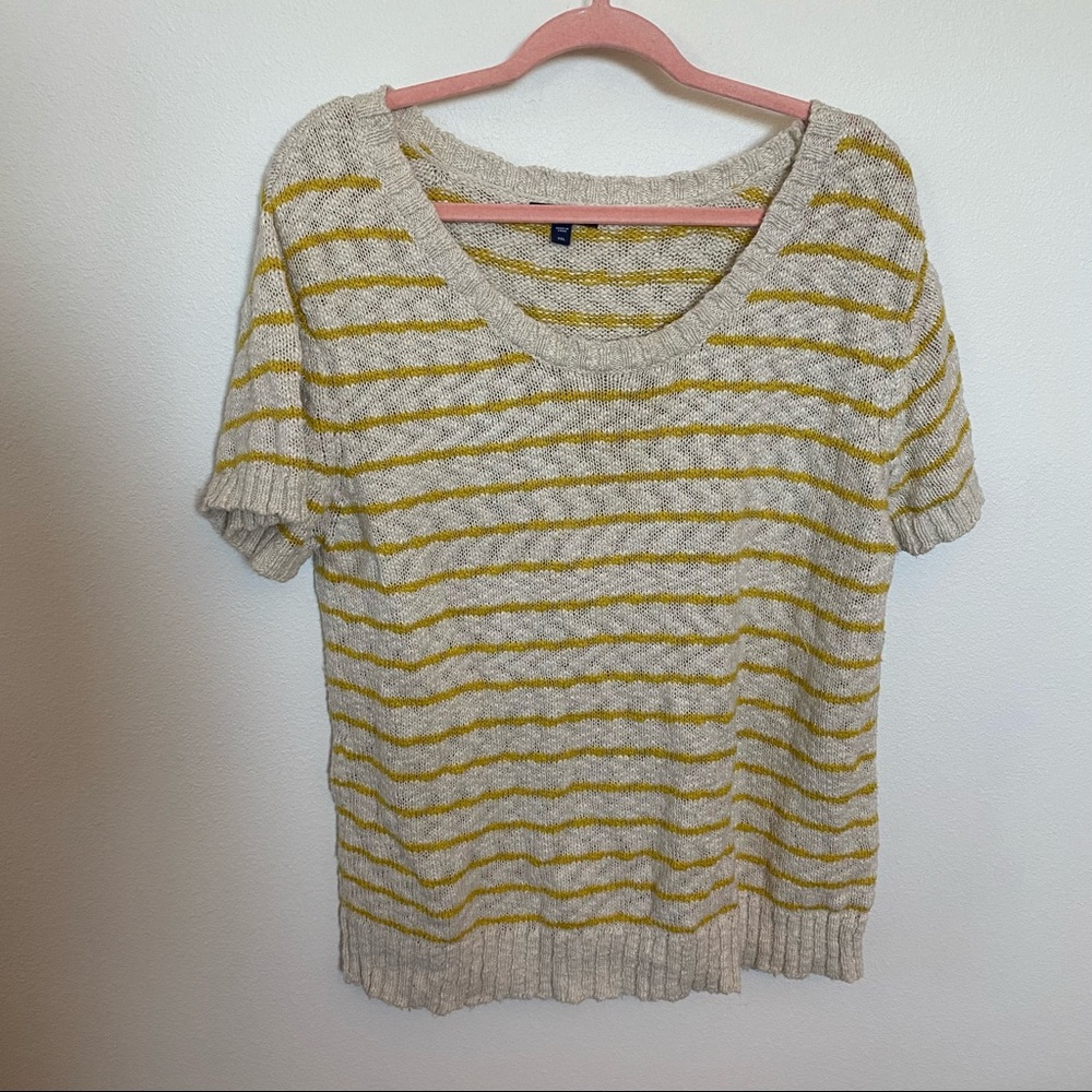 Yellow stripped short sleeve